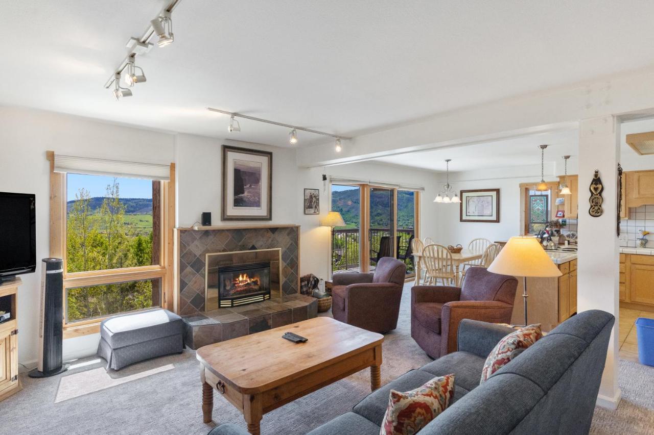 Yampa View Villa Steamboat Springs Room photo